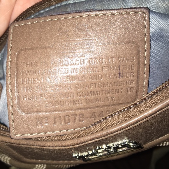Authentic coach purse - Picture 3 of 6